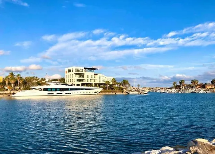 Senor Manana Hotel
